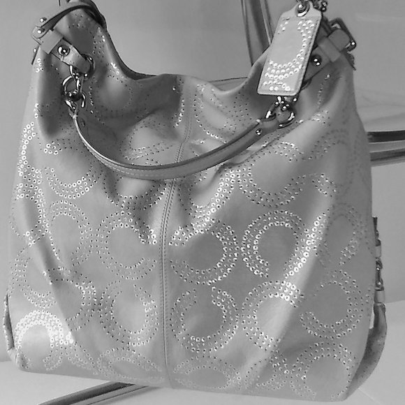 Coach Brooke Gray Shoulder Bag 15003 - Picture 6 of 16